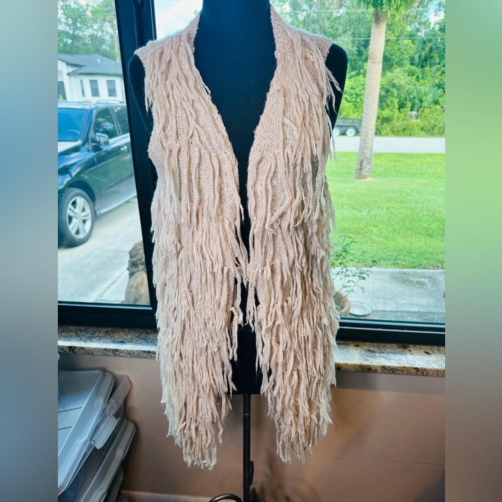 H&M Ladies Boho Fringed Knit Sweater Vest Light Beige Size Small